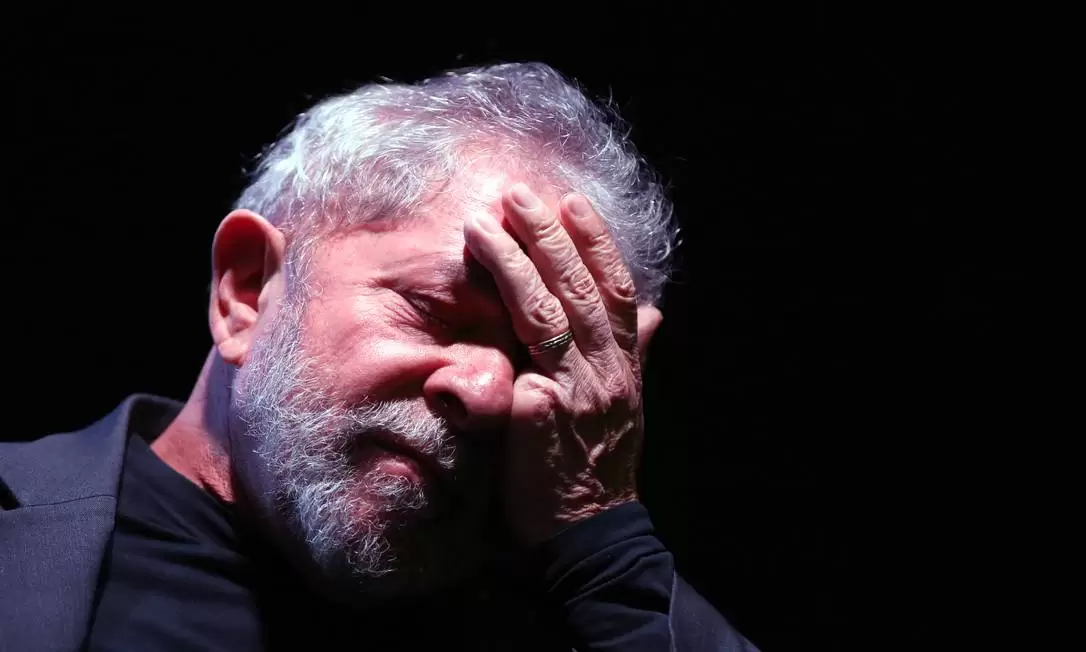 LULA E PT REPETEM DILMA E O IMPEACHMENT ESTÁ PRÓXIMO